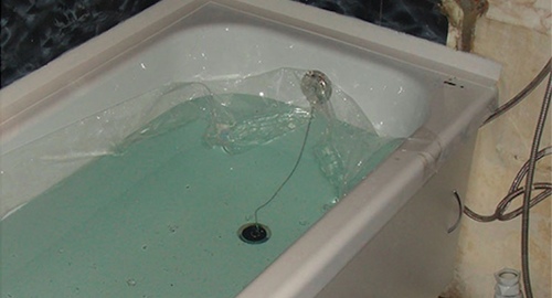 Установкой акрилового вкладыша | Сураж